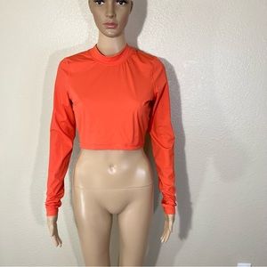 Vuori Womens Orange Cropped Rashguard Athletic Long Sleeve Stretch Top Medium M